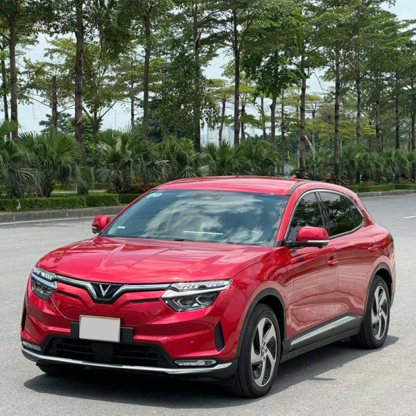 VINFAST VF8
